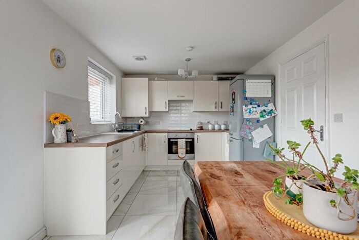 4 Bedroom Detached House For Sale In Thomas Hill Grove, Swinton, Rotherham, S64