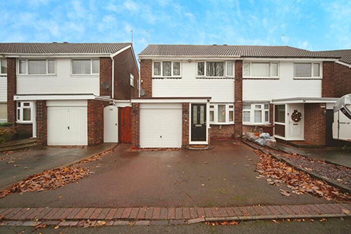 3 Bedroom Semi-Detached House For Sale In Lammas Close, Solihull, B92