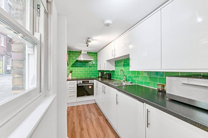 2 Bedroom Flat To Rent In Sandwich Street, Bloomsbury, London, WC1H
