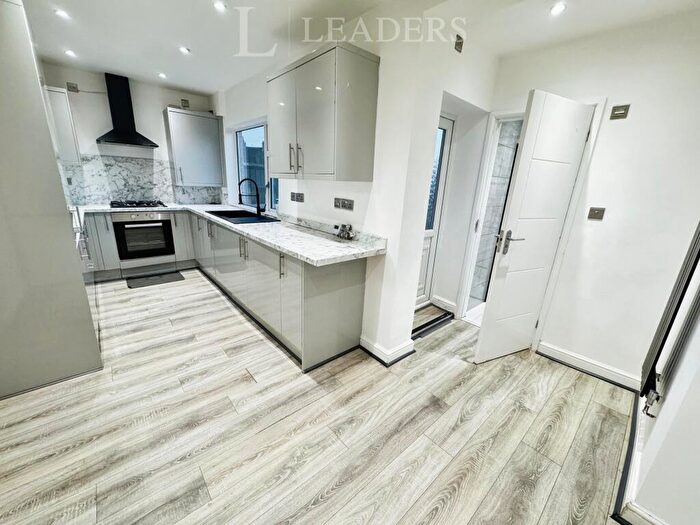 3 Bedroom End Of Terrace House To Rent In Alliance Way, Coventry, CV2