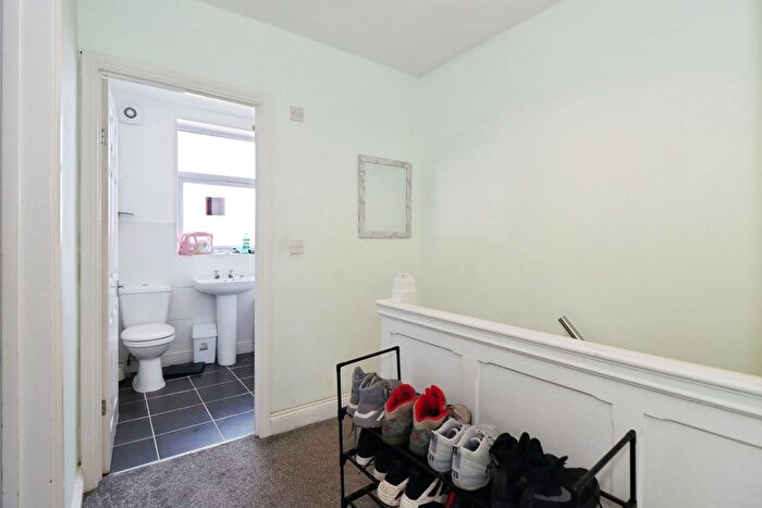 1 Bedroom Flat For Sale In Southmead Road, Bristol, Avon, BS10
