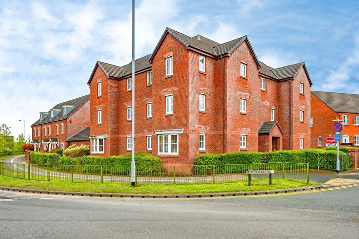 2 Bedroom Flat For Sale In Burwaye Close, Lichfield, WS13