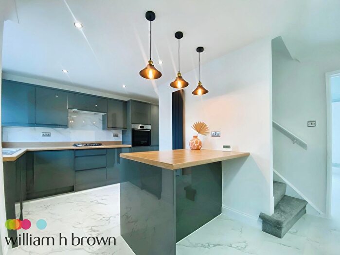 3 Bedroom Terraced House To Rent In Methersgate, Basildon, SS14