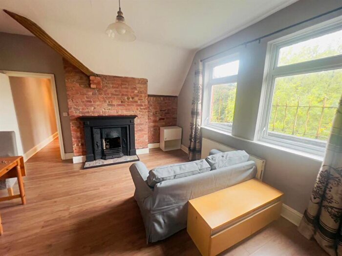 2 Bedroom Apartment To Rent In Wilbraham Rd, Manchester, M16