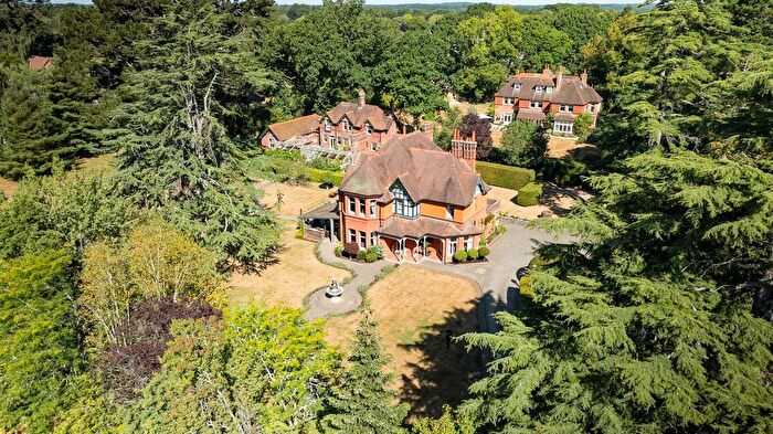 6 Bedroom Detached House For Sale In Broadlands Road, Brockenhurst, SO42