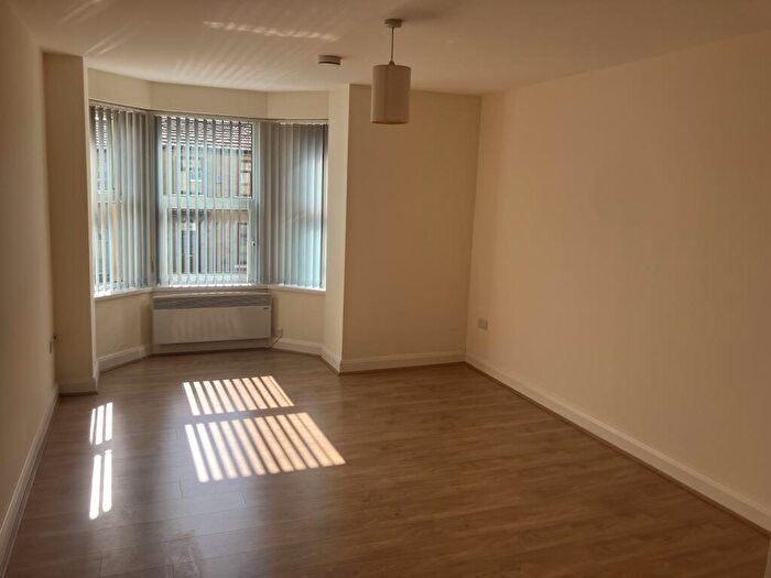 2 Bedroom Flat To Rent In Church Street, Paddock, Huddersfield, West Yorkshire, HD1