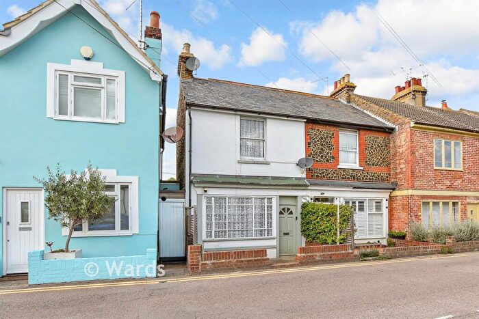 3 Bedroom End Of Terrace House For Sale In Island Wall, Whitstable, Kent, CT5