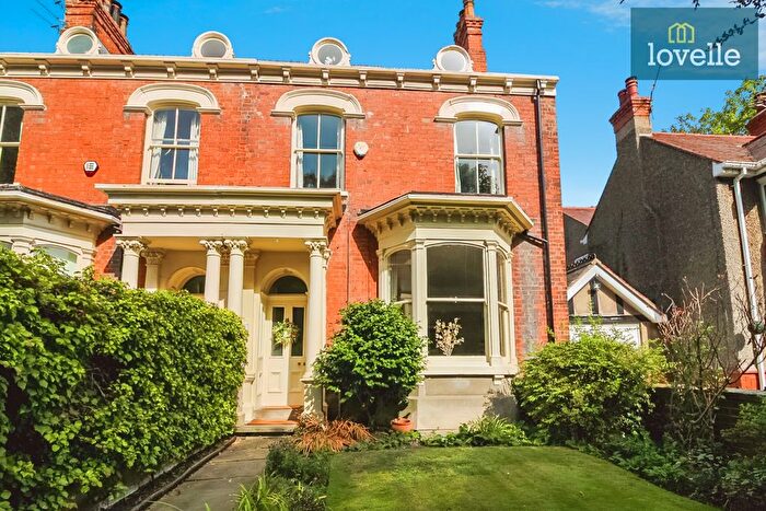 5 Bedroom End Of Terrace House For Sale In Abbey Road, Grimsby, DN32