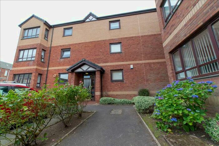 2 Bedroom Apartment To Rent In Kemp Court, Hamilton, ML3