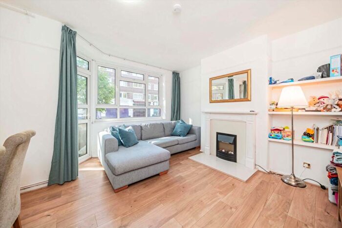 1 Bedroom Flat For Sale In Jamaica Road, Bermondsey, SE16