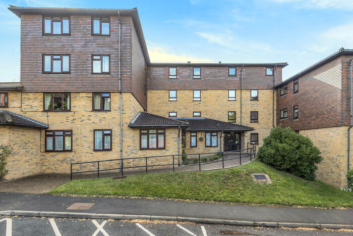 1 Bedroom Apartment To Rent In Forest Close, Chislehurst, BR7