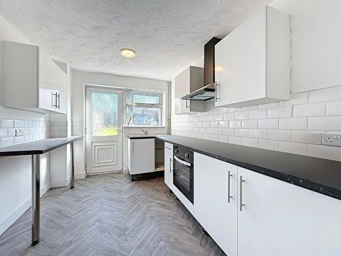 3 Bedroom Terraced House To Rent In Ashburton Avenue, Llanrumney, Cardiff, CF3