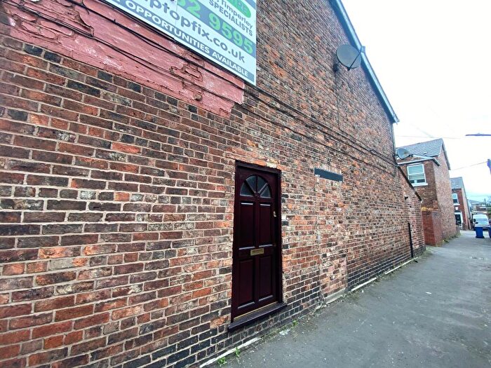 1 Bedroom Flat To Rent In Florence Street, M33