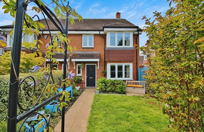 2 Bedroom End Terrace House For Sale In Oak Tree Close, Rowlands Castle, PO9