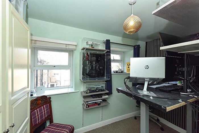 2 Bedroom Cottage For Sale In John Street, Bollington, SK10