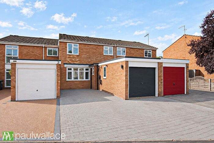 3 Bedroom Terraced House For Sale In Winford Drive, Broxbourne, EN10