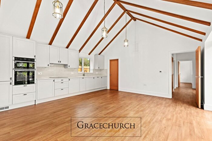 2 Bedroom Detached House For Sale In Elm Mews, Aimes Green, EN9