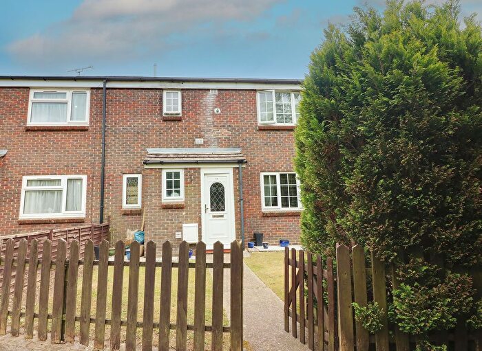 3 Bedroom Terraced House For Sale In Tamarisk Close, Waterlooville, PO7