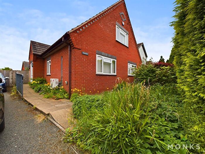 3 Bedroom Detached Bungalow For Sale In Babbinswood, Whittington, Oswestry, SY11