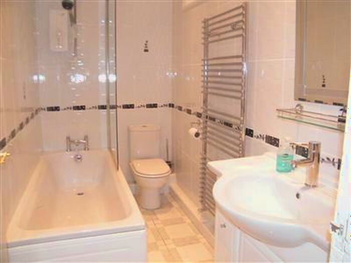 3 Bedroom Terraced House To Rent In Plodder Lane, Farnworth, BL4