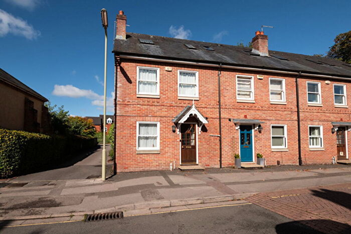 4 Bedroom End Of Terrace House For Sale In Middle Brook Street, Winchester, SO23