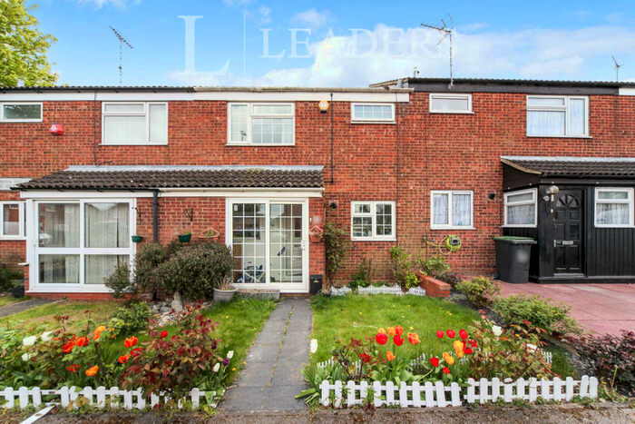 3 Bedroom Semi-Detached House To Rent In Peregrine Road -, LU4