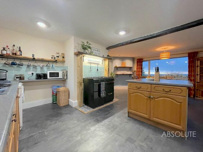 5 Bedroom Detached Bungalow To Rent In Danvers Road, Torquay, TQ2