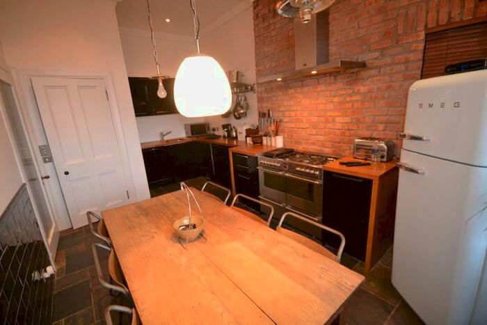 1 Bedroom Flat To Rent In Gorgie Road, Dalry, Edinburgh, EH11
