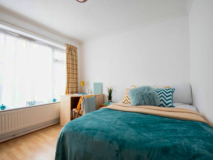 5 Bedroom Property To Rent In College Road, Canterbury, Kent, CT1