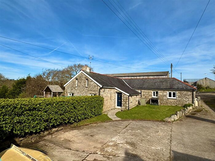 3 Bedroom Barn Conversion For Sale In The Lookout, High Street, Falmouth, TR11