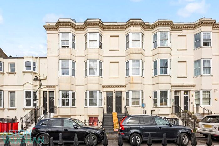 1 Bedroom Flat For Sale In Clarence Square, Brighton, East Sussex, BN1
