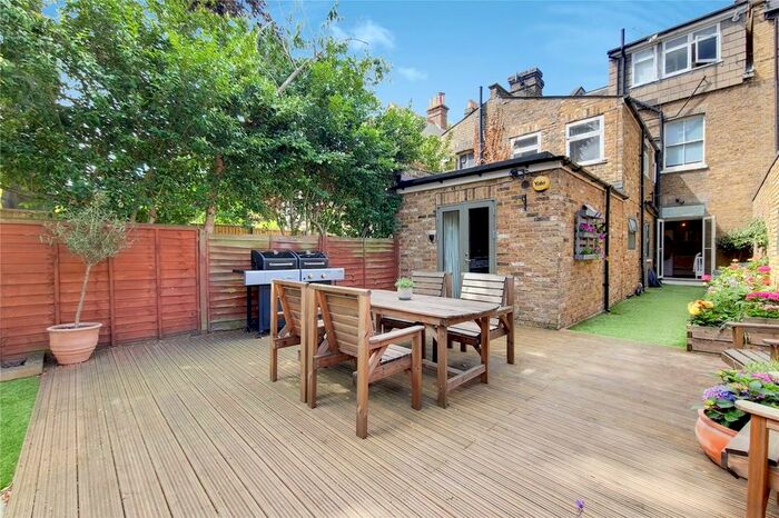 2 Bedroom Flat To Rent In Santos Road, East Putney, SW18