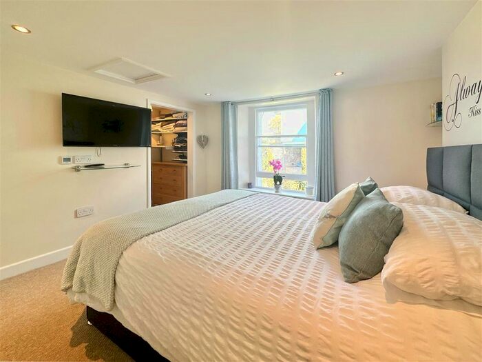 3 Bedroom Terraced House For Sale In Temperance Place, Brixham, TQ5