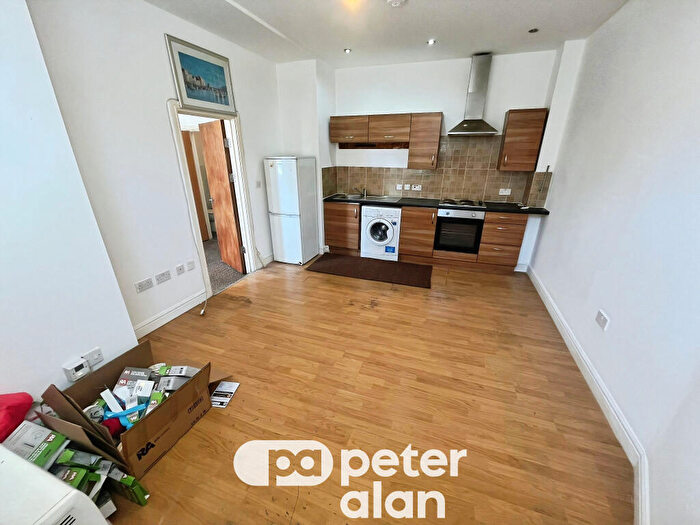 1 Bedroom Flat To Rent In Railway Street, CF24