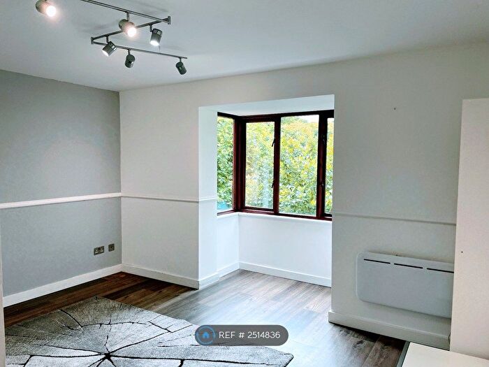 1 Bedroom Flat To Rent In Hattersfield Close, Belvedere, DA17