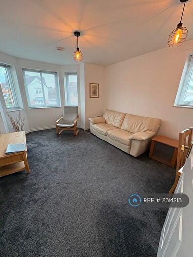 2 Bedroom Flat To Rent In Gogarloch Road, Edinburgh, EH12