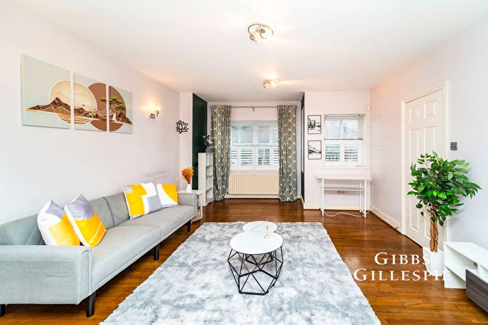 4 Bedroom Terraced House To Rent In Freeland Road, London, W5