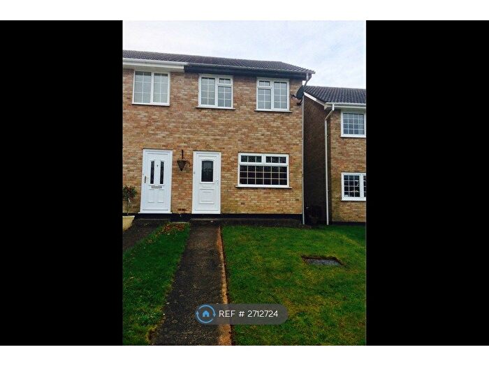 2 Bedroom Semi Detached House To Rent In Lowertown Close, Saltash, PL12