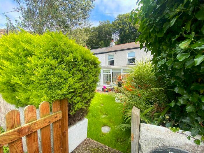3 Bedroom Cottage For Sale In Back Lane, Angarrack, Hayle, TR27