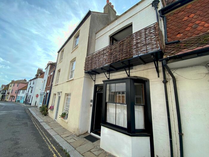 2 Bedroom Property To Rent In All Saints Street, Hastings, East Sussex, TN34