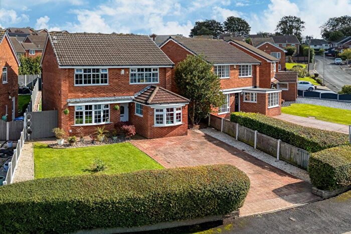 4 Bedroom Detached House For Sale In Weir Road, Milnrow, OL16