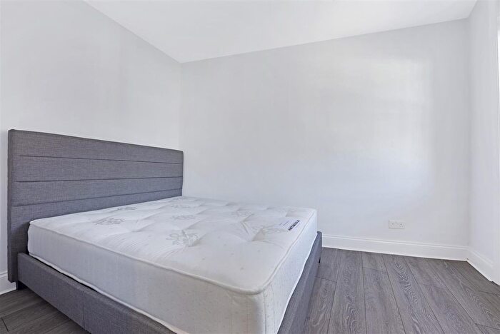 1 Bedroom Flat To Rent In Stanwick Road, West Kensington, W14