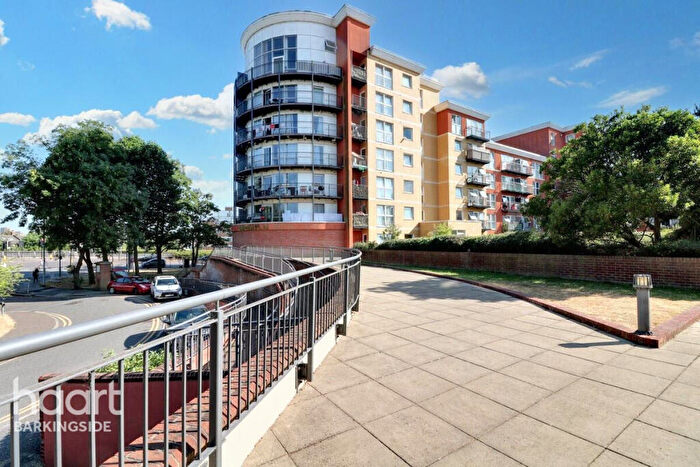 1 Bedroom Apartment For Sale In Monarch Way, Newbury Park, IG2