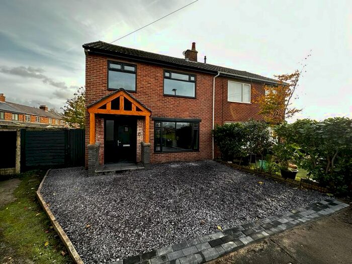 3 Bedroom Semi-Detached House For Sale In The Close, Ince Blundell, Liverpool, L38