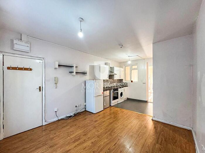 1 Bedroom Apartment To Rent In Lordship Lane, London, N22
