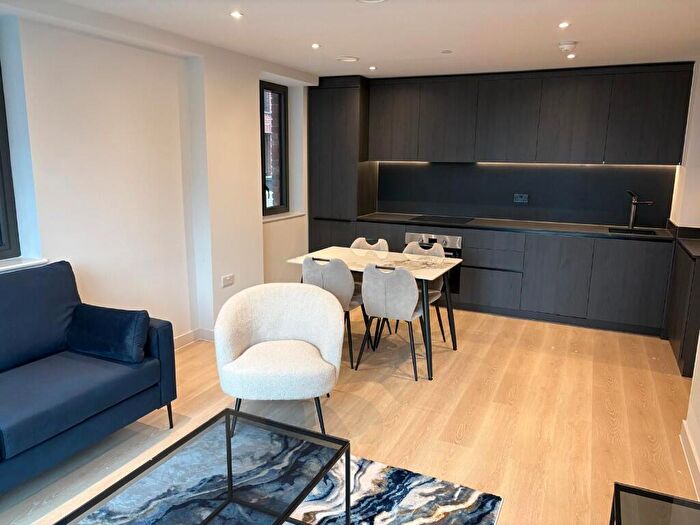 2 Bedroom Apartment To Rent In Waterhouse Gardens, Manchester, Greater Manchester, M3