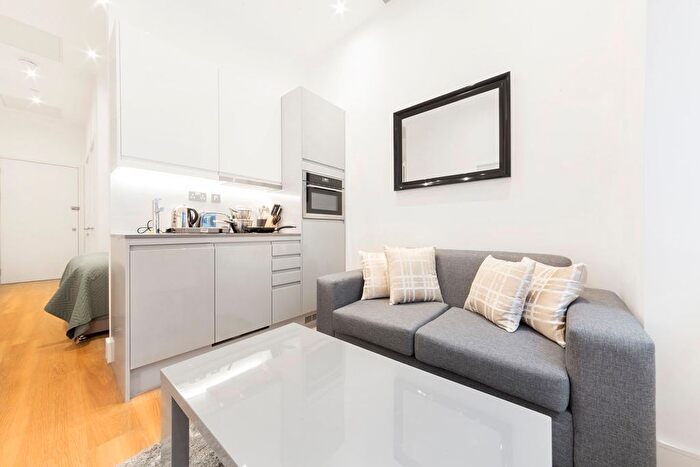 Studio To Rent In Bath Road, Slough, SL1