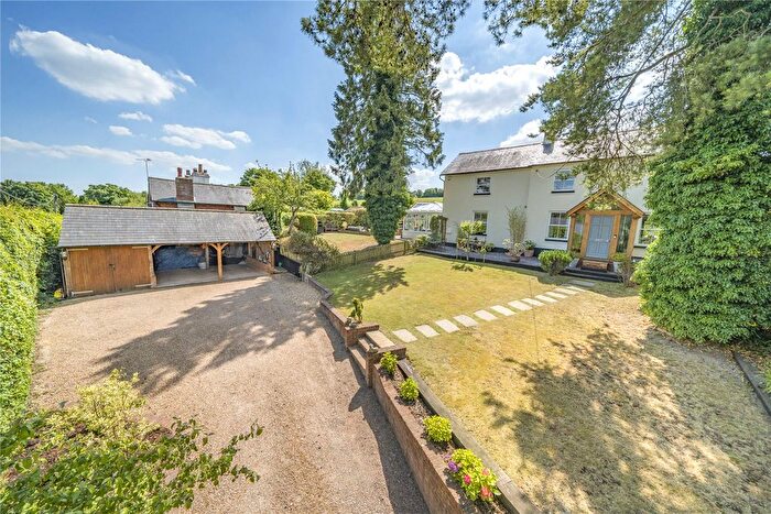 4 Bedroom Detached House For Sale In Wilsom Road, Alton, Hampshire, GU34