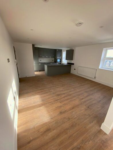 1 Bedroom Flat To Rent In Friern Barnet Road, London, N11