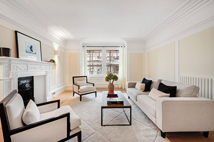 3 Bedroom Flat To Rent In Park Mansions, Knightsbridge, SW1X